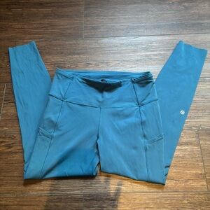 Lululemon Fast and free size 8 blue 25” inseam